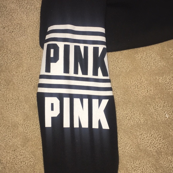 Black and white Pink sweater - Picture 2 of 4